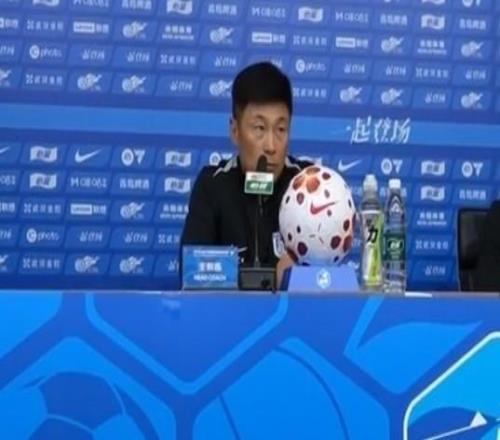李國(guó)旭：全隊(duì)對(duì)第一場(chǎng)比賽過(guò)程都不滿意，本周大家統(tǒng)一了思路
