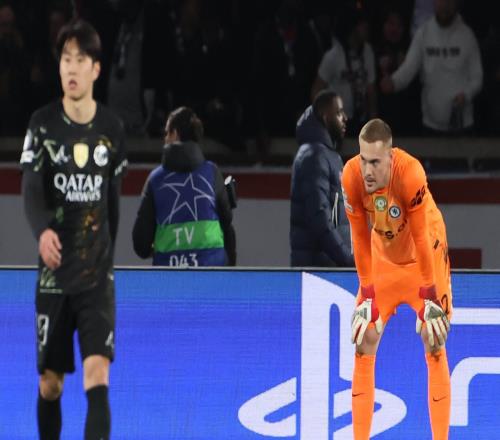 TA：约恩森经历了“金斯基时刻”巴黎也存在自己的门将问题