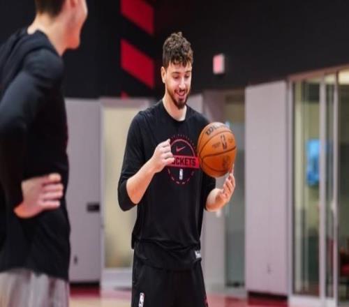 火箭主場對陣鵜鶘！傷病情況出爐：申京出戰(zhàn)成疑，3位老將齊缺戰(zhàn)