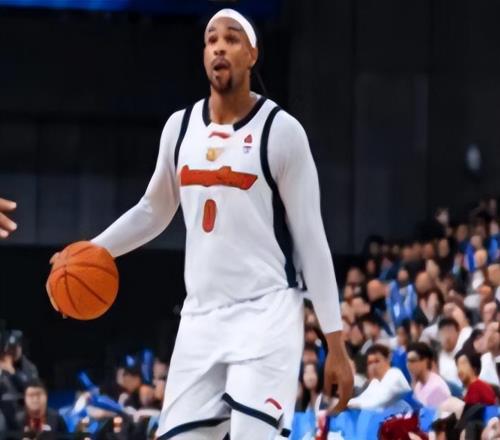 隨著廣東4分險勝，遼寧逆轉(zhuǎn)，CBA最新排名如下！深圳3連敗排第6