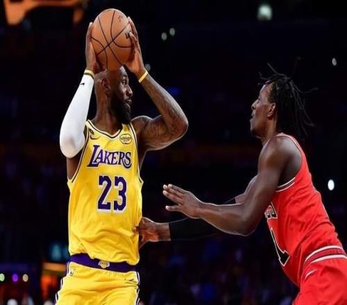 詹姆斯復出未能幫助公牛贏球，替補拉胯無礙湖人四連勝