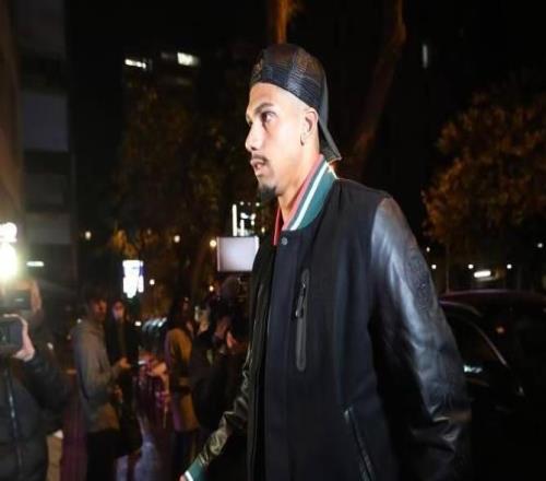 世體：阿勞霍組織巴薩全隊聚餐，慶祝自己的生日并提升凝聚力