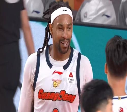 拒絕換人！廣東隊(duì)強(qiáng)行留下薩林杰，張皓嘉與杜潤(rùn)旺也不會(huì)走