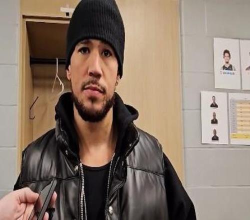 布克：杰倫格林一直在恢復(fù)和進(jìn)步，他在場(chǎng)上越來(lái)越從容了