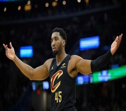 真有望沖擊冠軍騎士四核同場76回合凈效率+36.7太驚人