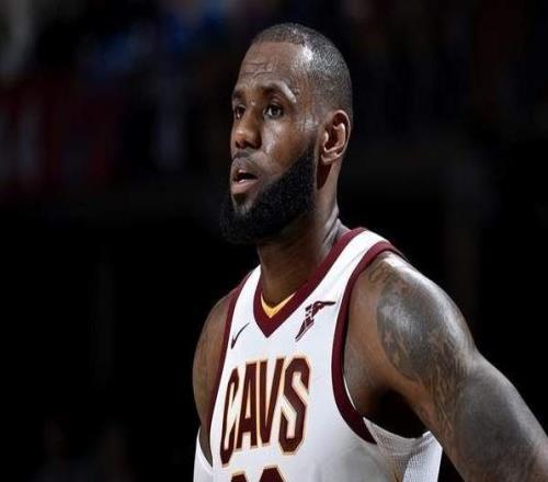 轟18+7+7！感謝詹姆斯?fàn)奚治髻惡簏c名稱贊，雷迪克也把話挑明