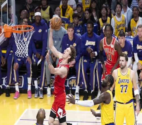 砍51分！東契奇賽后“點(diǎn)名”詹姆斯，湖人名宿狂贊，雷迪克表不滿