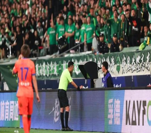 魯京對決又碰“老熟人”！麥麥提江、唐順齊執(zhí)法泰山VS國安