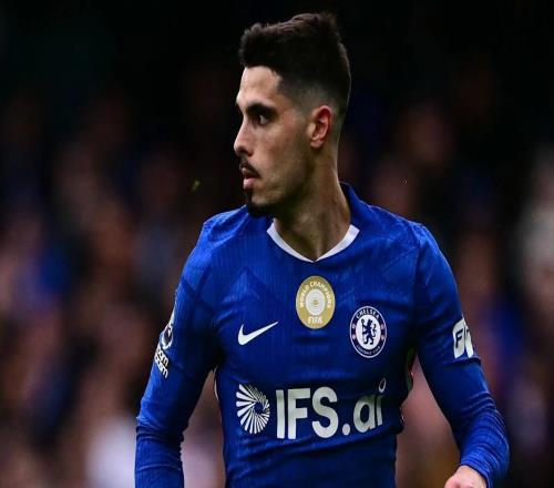 記者：巴薩在關注切爾西邊鋒內托，而阿爾瓦雷斯仍是首要目標