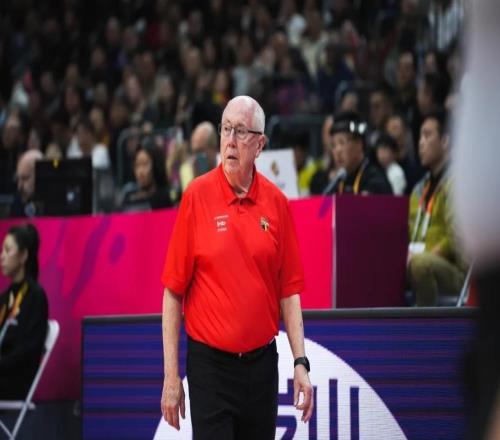 不是韓旭，不是李月汝！比利時(shí)主帥贊中國(guó)隊(duì)1人：籃下功夫很出色