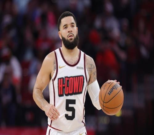 火箭6人核心陣容初成手握籌碼，精簡球員招募強援！4人可能被棄