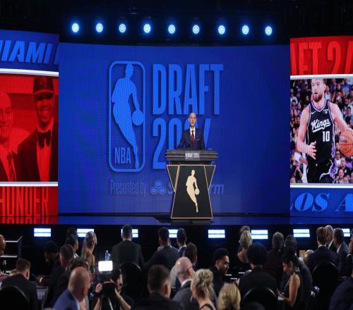 五人成球隊核心，兩人有望沖擊全明星，誰還敢說他們是小年新秀