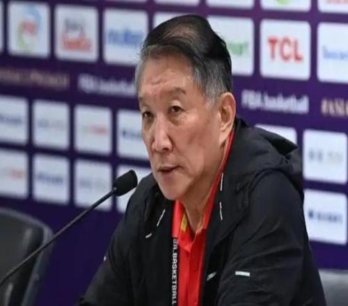 中國女籃慘敗比利，三問宮魯鳴：長期集訓都練了些什么