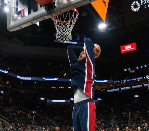 20分逆轉！約基奇31分20板12助攻掘金擊敗馬刺，卡斯爾三雙徒勞