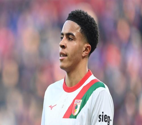 德天空：波切蒂諾正推動(dòng)奧格斯堡19歲后衛(wèi)班克斯為美國(guó)隊(duì)效力