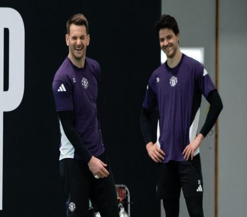 無名英雄！拉門斯親口感謝，曼聯(lián)39歲老將才是真正幕后功臣