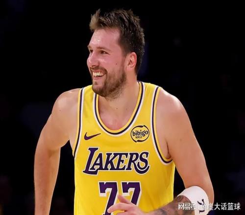 NBA最新排名出爐！湖人升到第三，一隊威脅火箭，衛(wèi)冕冠軍7連勝
