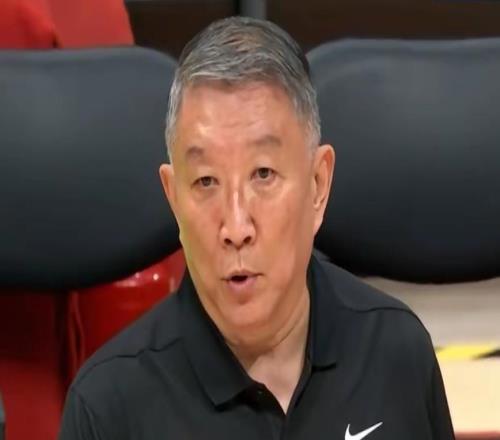 正負(fù)值力壓李月汝韓旭！中國(guó)女籃18歲2米26王牌出爐：定海神針