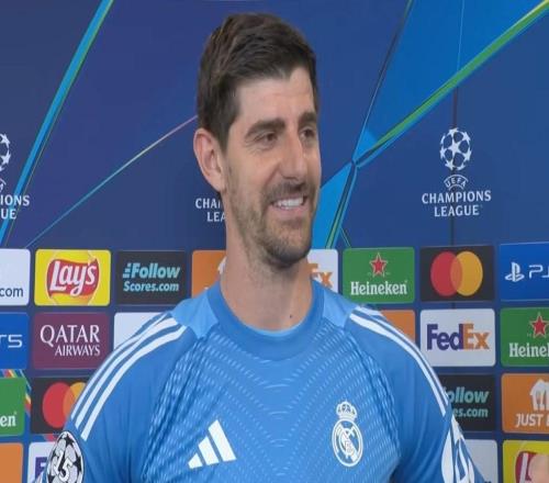 褲襪：聯(lián)賽我們經(jīng)常面對低位防守就很困難，打曼城更容易發(fā)揮