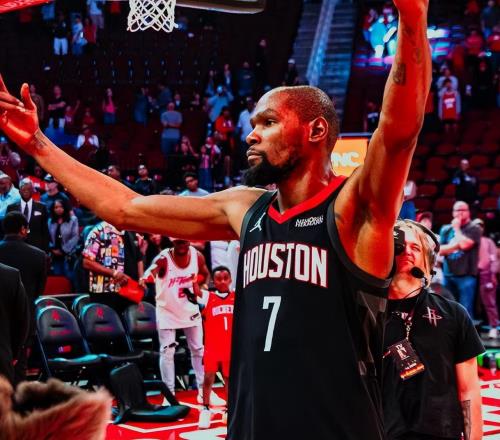 隨著火箭絕殺，快船4連勝，西部最新排名出爐！森林狼排第6