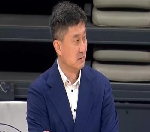 狀態(tài)糟糕！徐杰近3戰(zhàn)僅有一次運(yùn)動(dòng)戰(zhàn)得分杜鋒賽后罕見表達(dá)不滿