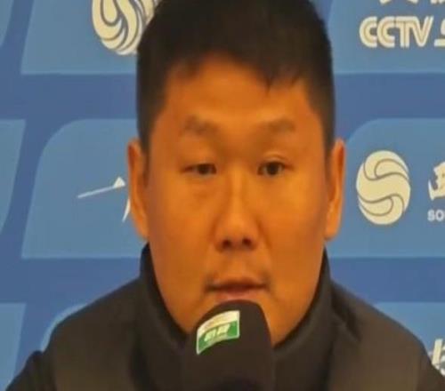 劉建業(yè)：球隊需要總結(jié)多打1人的經(jīng)驗，4萬多人助威感覺很震撼