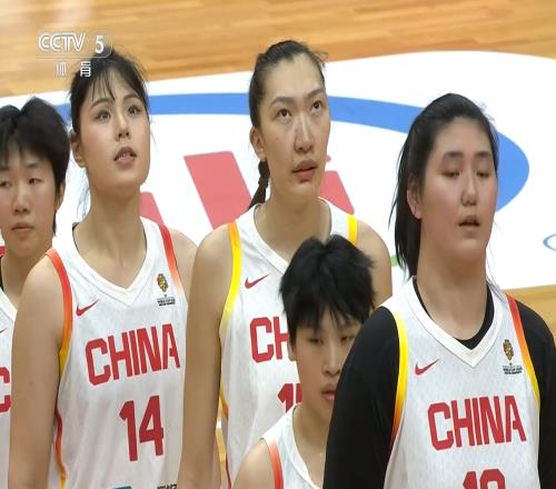 中国女篮10分险胜！产生2个意想不到，最新形势：基本晋级世界杯