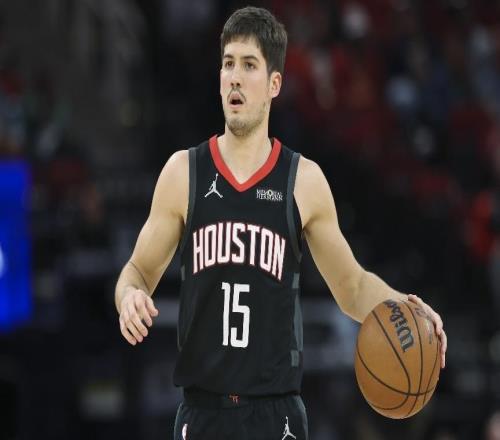 火箭107105險(xiǎn)勝鵜鶘球員評(píng)價(jià)：2人優(yōu)秀，4人及格，3人低迷