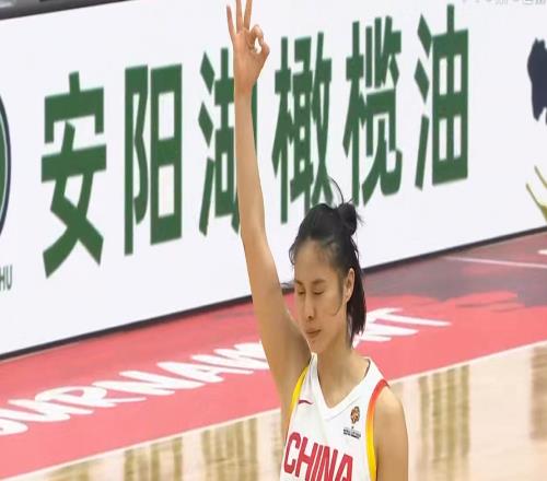 一言難盡！女籃僅贏南蘇丹10分，李月汝全場夢游，王思雨成遮羞布