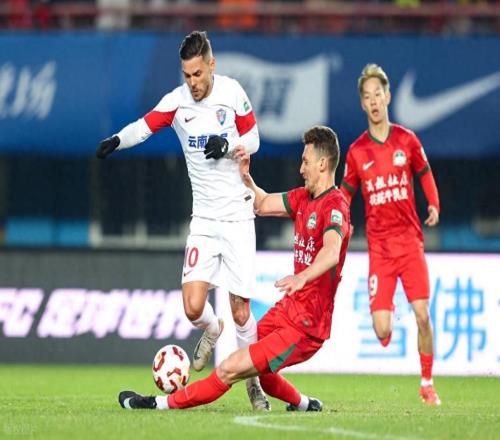 河南本輪中超主場(chǎng)迎戰(zhàn)玉昆！兩大黑馬首次交鋒，誰將一黑到底