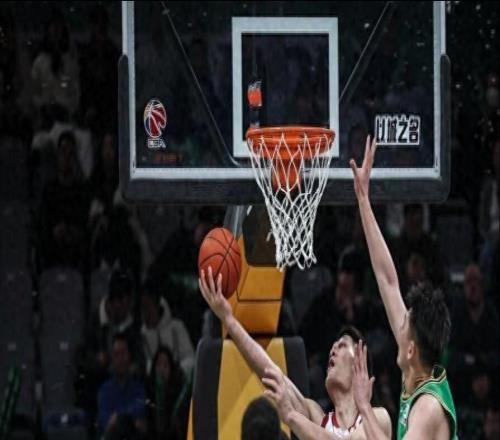 辽宁男篮打疯了！15分逆转山西，赵继伟成球队大腿，杨鸣说的没错