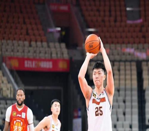 廣東險勝深圳止連敗，杜鋒下課呼聲不減反增，只因他做錯兩個選擇