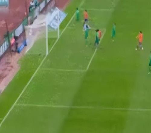 賽季首?。”本﹪?guó)安冷雨中客戰(zhàn)不敵山東泰山！相較0：6改觀不小