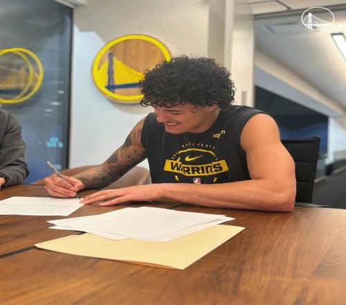 NBA唯一巴西人，增重20KG頂內(nèi)線