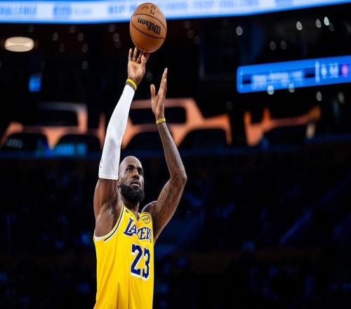 霍華德退役后，詹姆斯成20002010屆狀元秀唯一現(xiàn)役球員