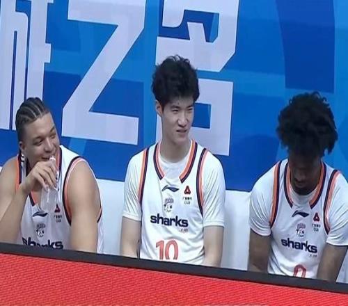 各項賽事9連勝！上海男籃客場狂贏50分...