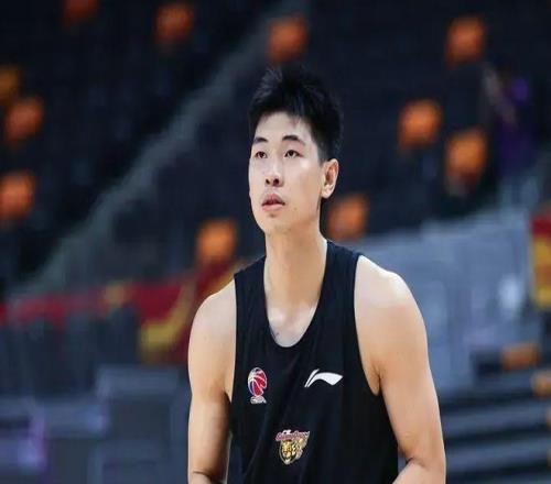 廣東VS遼籃兇多吉少！崔永熙回歸首秀，杜鋒要棄用“混子”外援