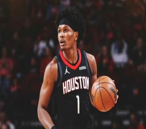 命中兩記三分，阿門23+12找回核心狀態(tài)火箭值得續(xù)約防守保下限