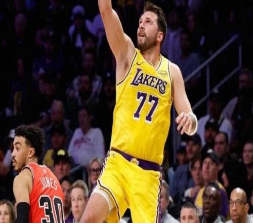 NBA歷史單場40+8+8：哈登31次，東契奇30次，詹姆斯25次