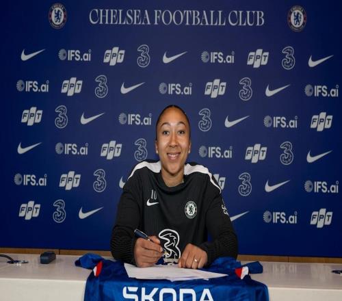 勞倫詹姆斯：能繼續(xù)留在切爾西，我跟里斯都非常感激