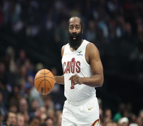 17+7+7！哈登汗都沒(méi)出！米神24分！騎士大勝獨(dú)行俠，弗拉格25+5+4