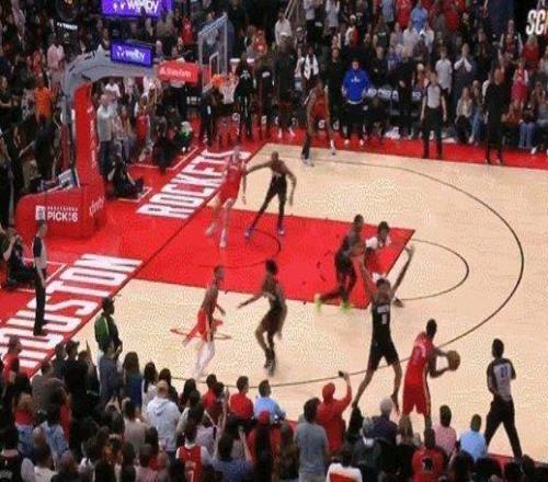 KD出戰(zhàn)40分鐘拖刀斬救火箭鵜鶘兩次失誤樂(lè)壞老鷹