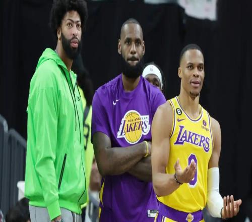 前NBA隊(duì)友透露了為什么許多球員討厭與詹姆斯一起打球！