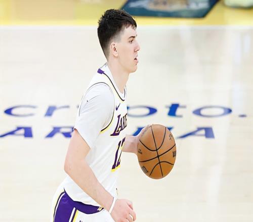 又一次1分未得，湖人接下來(lái)還得繼續(xù)減少側(cè)翼新星的出場(chǎng)時(shí)間