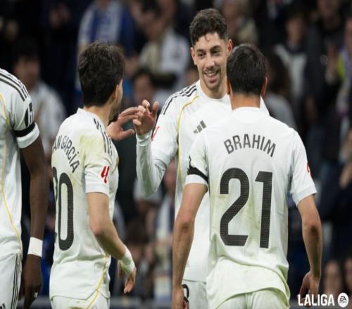 4118歲天才后場(chǎng)吊射技驚四座13.6億豪門(mén)聯(lián)賽+歐冠雙線告捷爭(zhēng)冠