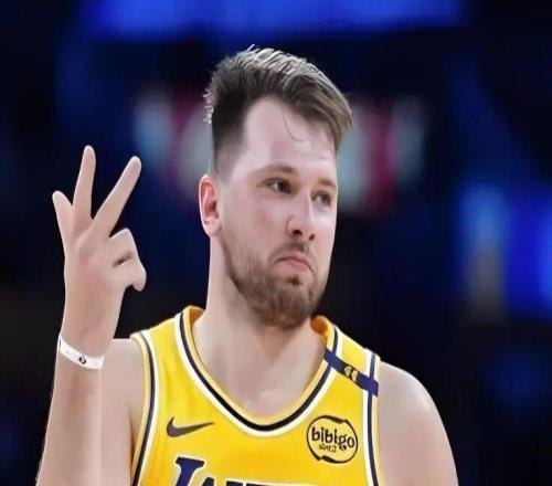 神級逆轉(zhuǎn)！自投自搶+絕殺！湖人終于不怕了！