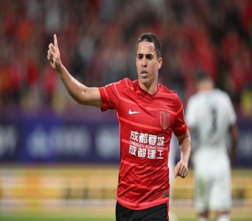 無解世界波！羅慕洛角球破門，破149天球荒，媒體人集體狂贊