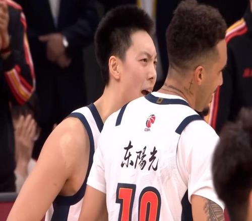 裁掉麥考爾+留下薩林杰廣東隊(duì)被迫“4選1”，第五外援人選曝光