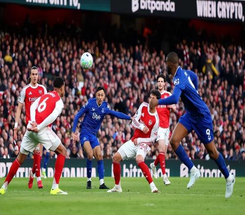 20！16歲超新星臨危救主，破英超隊(duì)史紀(jì)錄，阿森納領(lǐng)先曼城10分