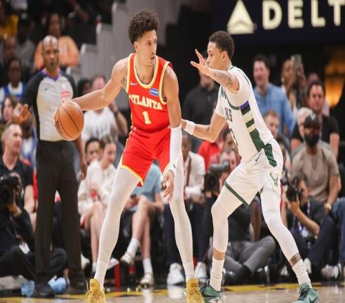 小卡隊(duì)史第1紀(jì)錄，文班32+12，均無緣日最佳！東契奇30+三雙+絕殺